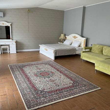 Club City House Klumba Appartamento Odessa Esterno foto