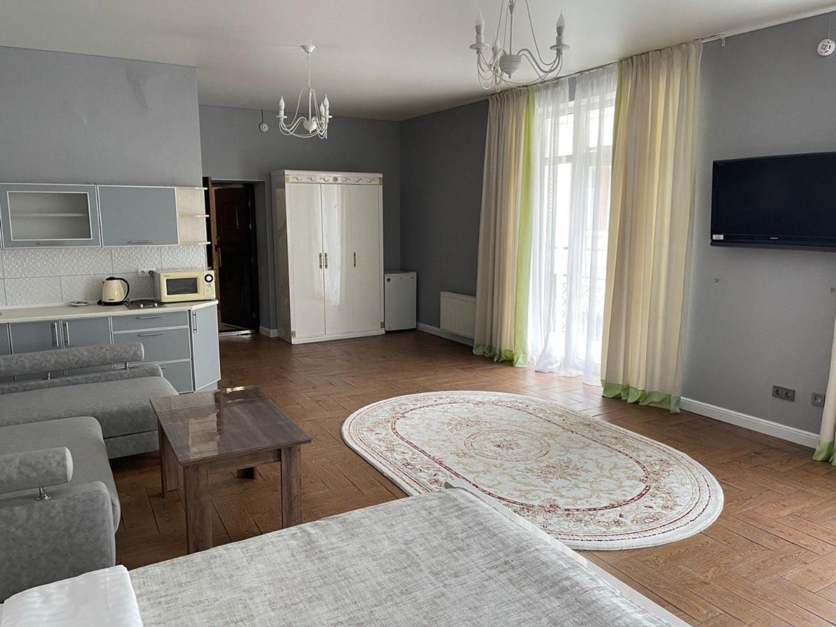 Club City House Klumba Appartamento Odessa Esterno foto