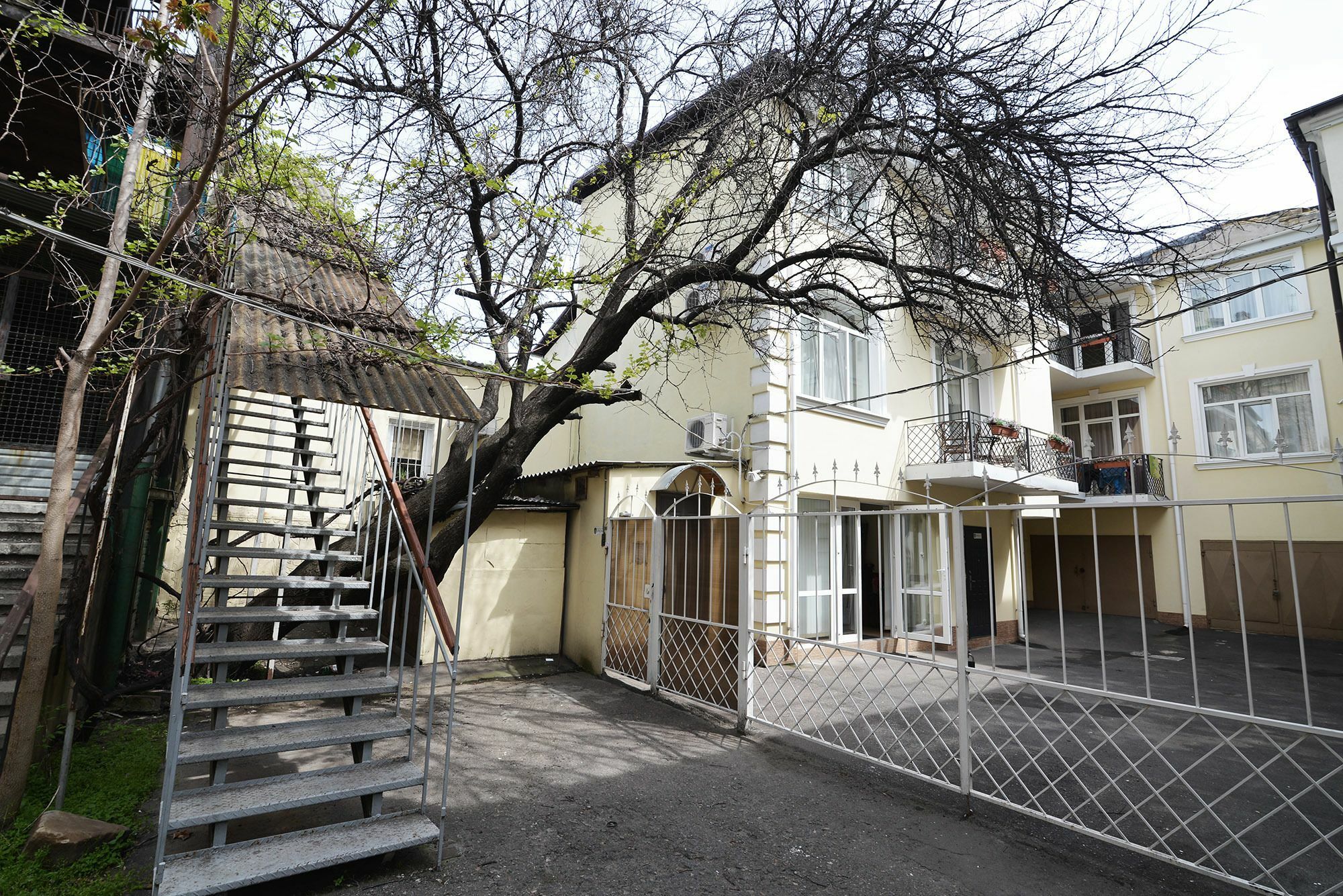 Club City House Klumba Appartamento Odessa Esterno foto